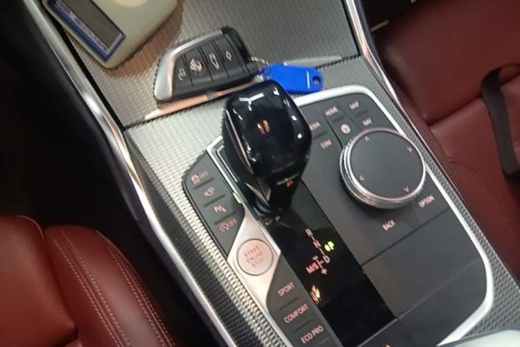 Used BMW 4 Series 2021 425i M Sport Night Edition Gear Lever