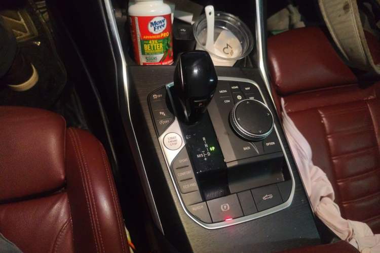 Used BMW 4 Series 2021 425i Convertible M Sport Package Gear Lever