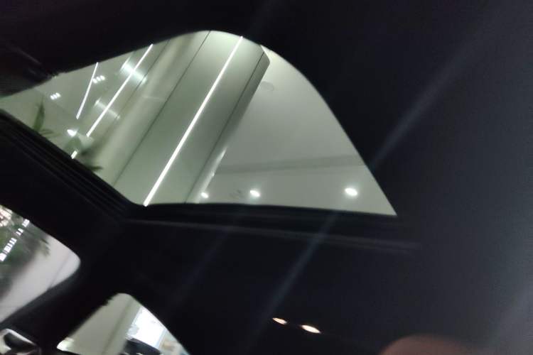 Used BMW 4 Series 2021 425i M Sport Night Edition Headliner