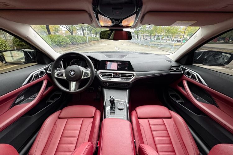 Used BMW 4 Series 2021 425i M Sport Package Interior 2