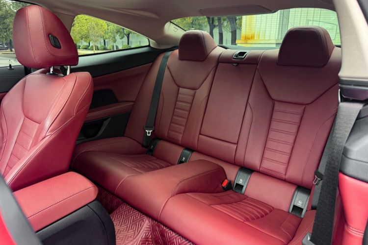 Used BMW 4 Series 2021 425i M Sport Package Interior 3