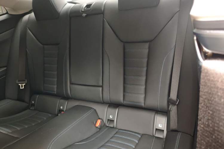 Used BMW 4 Series 2021 425i M Sport Package Interior 4