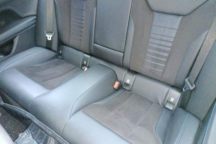 Used BMW 4 Series 2021 Restyled 425i M Sport Night Edition Interior 4