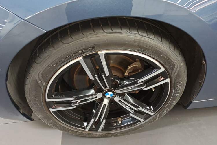 Used BMW 4 Series 2021 425i M Sport Night Edition Left Front Wheel Hub