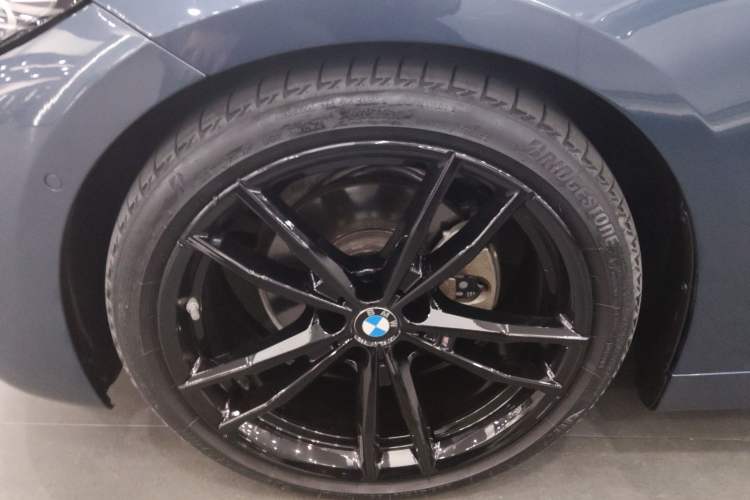 Used BMW 4 Series 2021 425i M Sport Night Edition Left Front Wheel Hub