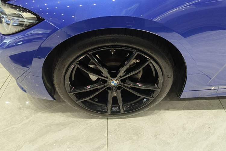 Used BMW 4 Series 2021 425i M Sport Night Edition Left Front Wheel Hub