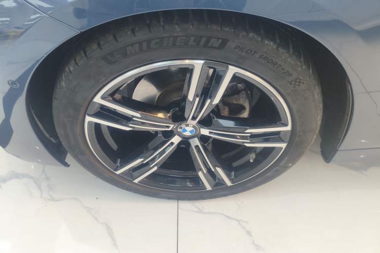 Used BMW 4 Series 2021 425i M Sport Package Left Front Wheel Hub