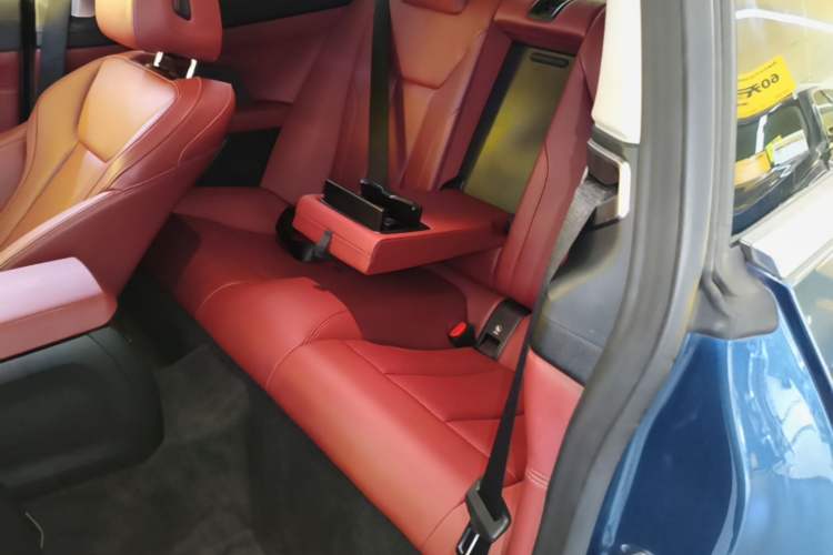Used BMW 4 Series 2021 Restyled 425i M Sport Package Left Rear Seat