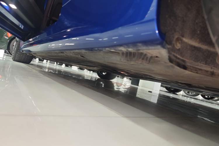 Used BMW 4 Series 2021 Restyled 425i M Sport Night Edition Left Side Sill