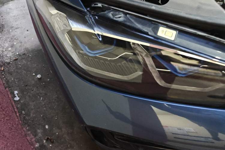 Used BMW 4 Series 2021 425i M Sport Night Edition Right Front Headlight