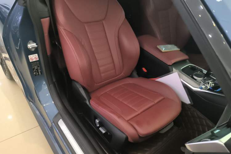 Used BMW 4 Series 2021 425i M Sport Night Edition Right Front Seat
