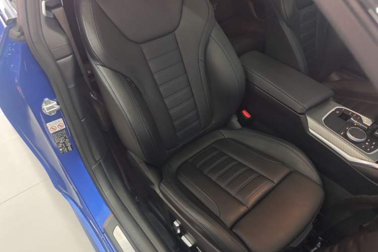 Used BMW 4 Series 2021 Restyled 425i M Sport Night Edition Right Front Seat