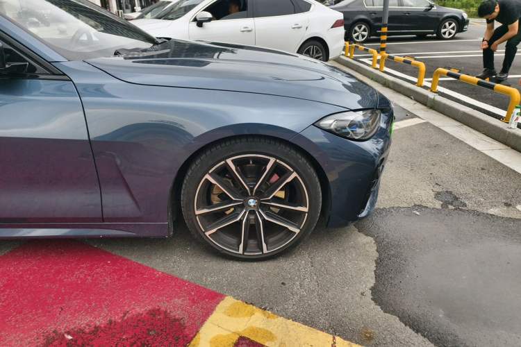 Used BMW 4 Series 2021 430i M Sport Night Edition Right Front Wheel Hub