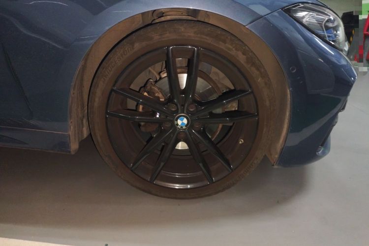Used BMW 4 Series 2021 425i M Sport Night Edition Right Front Wheel Hub