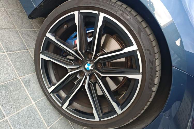 Used BMW 4 Series 2021 425i M Sport Night Edition Right Front Wheel Hub