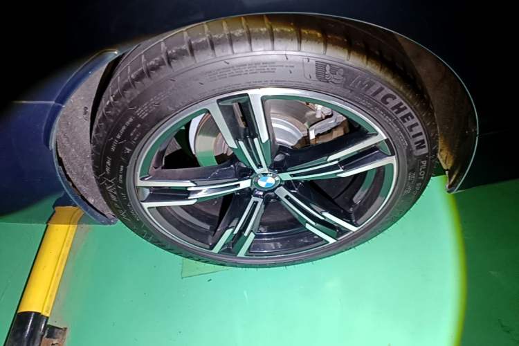 Used BMW 4 Series 2021 425i M Sport Package Right Rear Wheel Hub