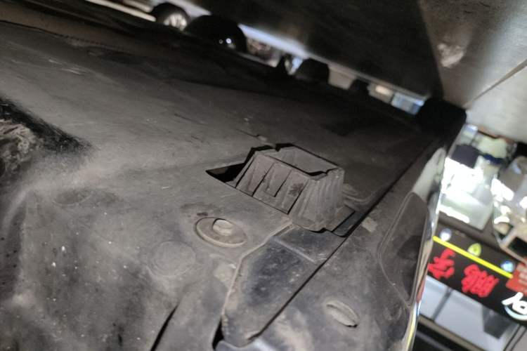 Used BMW 4 Series 2021 425i M Sport Package Right Side Sill