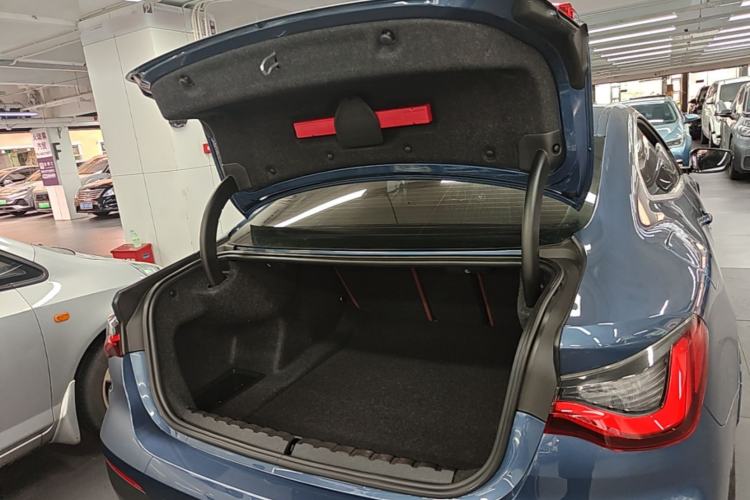 Used BMW 4 Series 2021 425i M Sport Night Edition Trunk