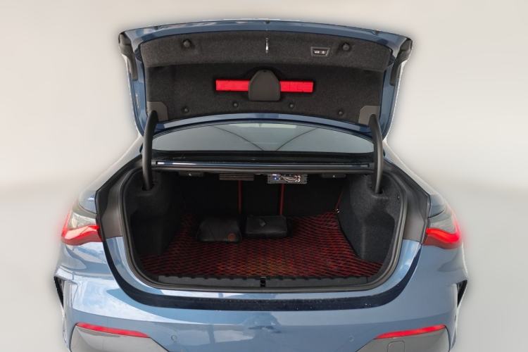 Used BMW 4 Series 2021 425i M Sport Night Edition Trunk