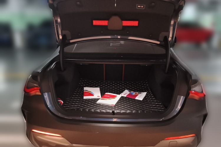 Used BMW 4 Series 2021 425i M Sport Night Edition Trunk