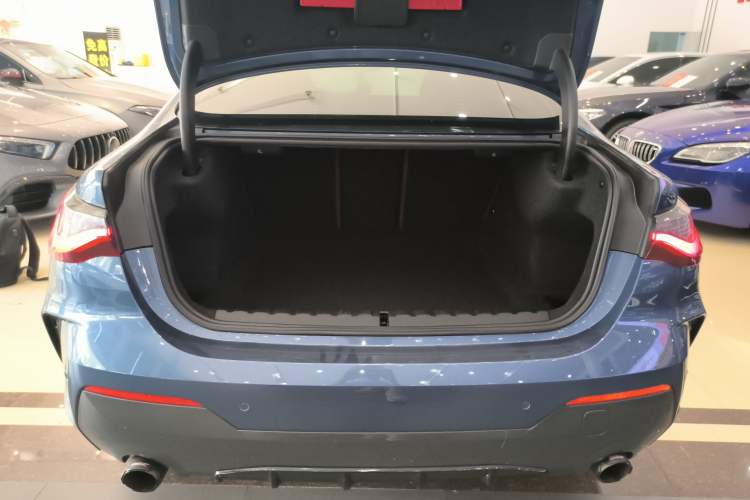 Used BMW 4 Series 2021 425i M Sport Night Edition Trunk