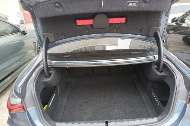 Used BMW 4 Series 2021 Restyled 425i M Sport Night Edition Trunk