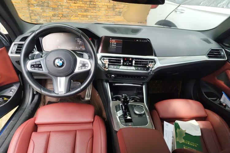 Used BMW 4 Series 2021 Facelifted 430i M Sport Night Edition Center Console