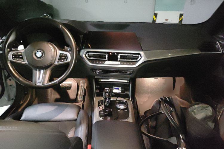 Used BMW 4 Series 2021 Facelifted 430i M Sport Night Edition Center Console
