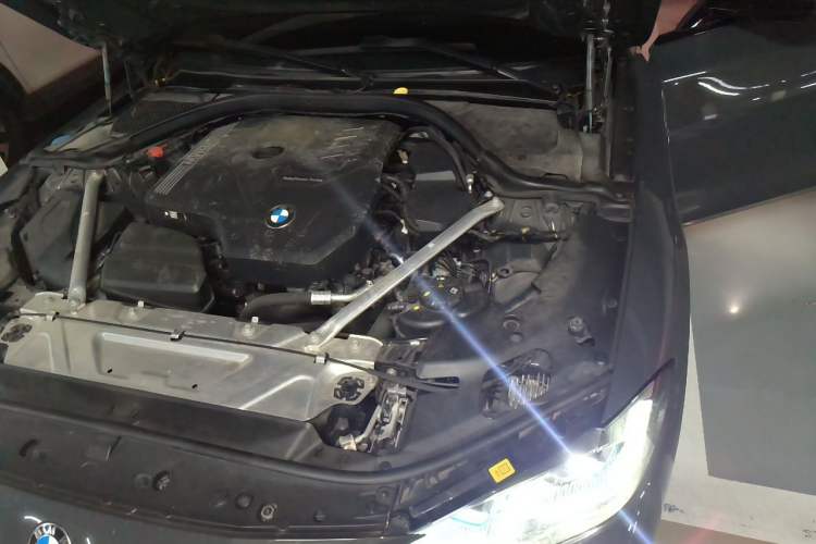 Used BMW 4 Series 2021 Restyled 425i M Sport Night Edition Engine Bay Left