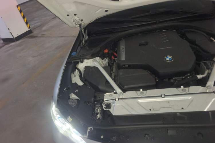 Used BMW 4 Series 2021 425i M Sport Night Edition Engine Bay Right