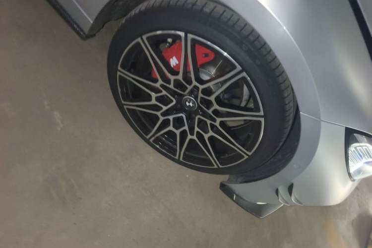 Used BMW 4 Series 2021 425i M Sport Night Edition Right Front Wheel Hub