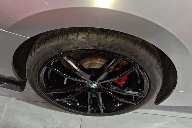 Used BMW 4 Series 2021 425i M Sport Night Edition Right Rear Wheel Hub