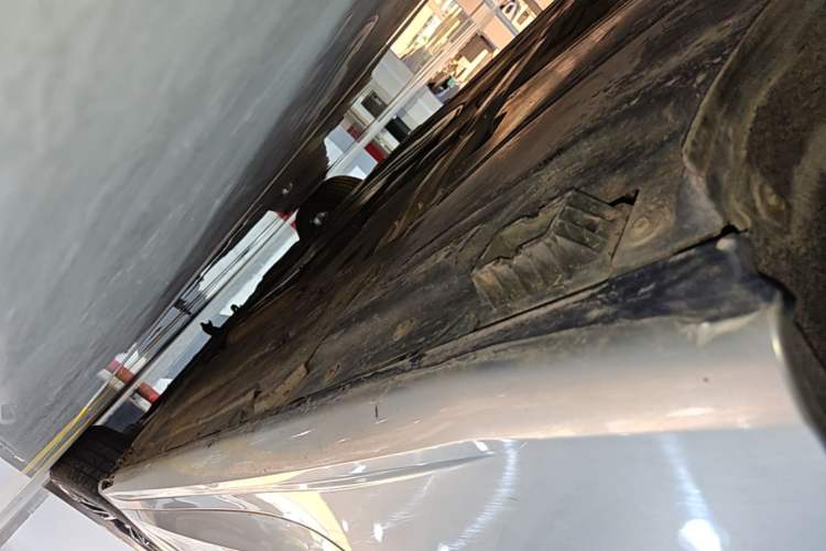 Used BMW 4 Series 2021 425i M Sport Night Edition Right Side Sill