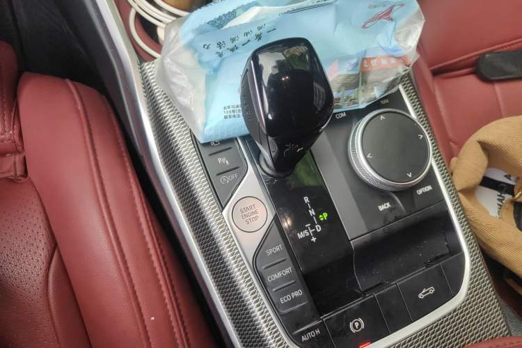 Used BMW 4 Series 2021 425i Convertible M Sport Night Edition Gear Lever