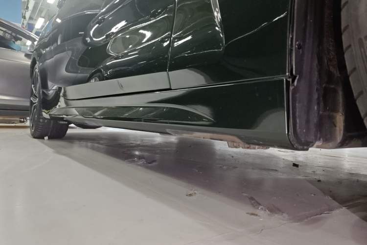 Used BMW 4 Series 2021 Restyled 430i Convertible M Sport Night Edition Right Side Sill