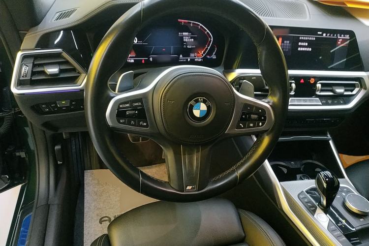 Used BMW 4 Series 2021 Facelifted 425i Convertible M Sport Night Edition Steering Wheel