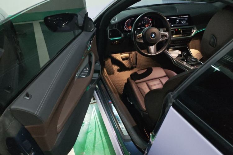 Used BMW 4 Series 2021 425i Convertible M Sport Night Edition Driver Seat