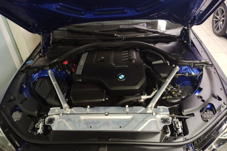 Used BMW 4 Series 2021 Restyled 425i M Sport Package Engine Bay