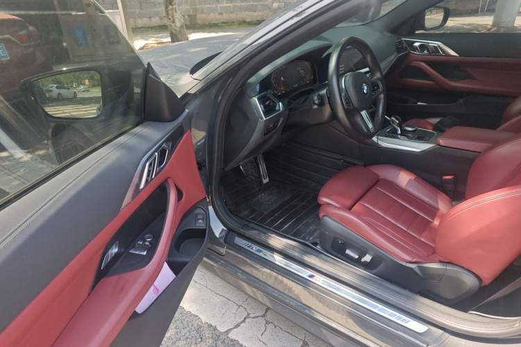 Used BMW 4 Series 2021 425i M Sport Night Edition Driver Seat