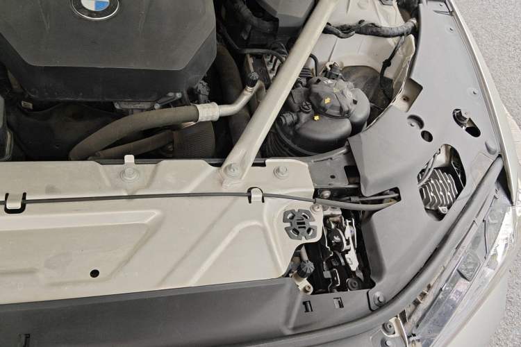 Used BMW 4 Series 2021 425i M Sport Package Engine Bay Left