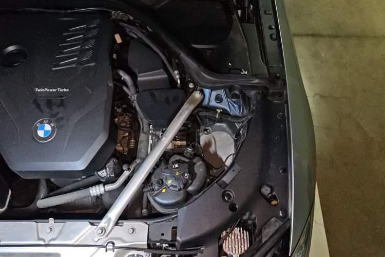 Used BMW 4 Series 2021 425i M Sport Package Engine Bay Left