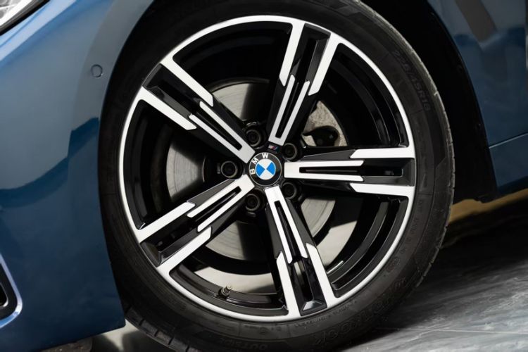 Used BMW 4 Series 2021 425i M Sport Package Exterior 5