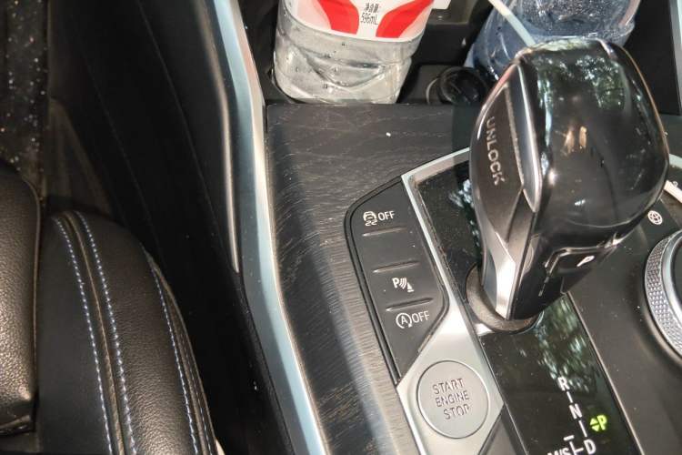 Used BMW 4 Series 2021 425i M Sport Package Gear Lever