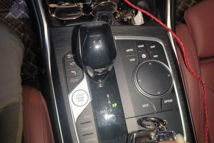 Used BMW 4 Series 2021 425i M Sport Night Edition Gear Lever