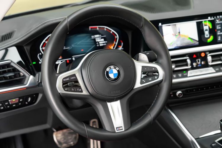Used BMW 4 Series 2021 425i M Sport Package Interior 3