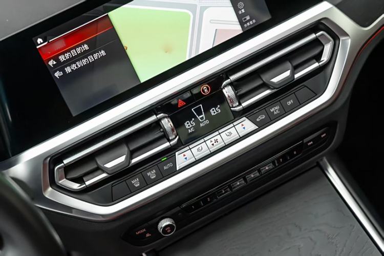 Used BMW 4 Series 2021 425i M Sport Package Interior 4