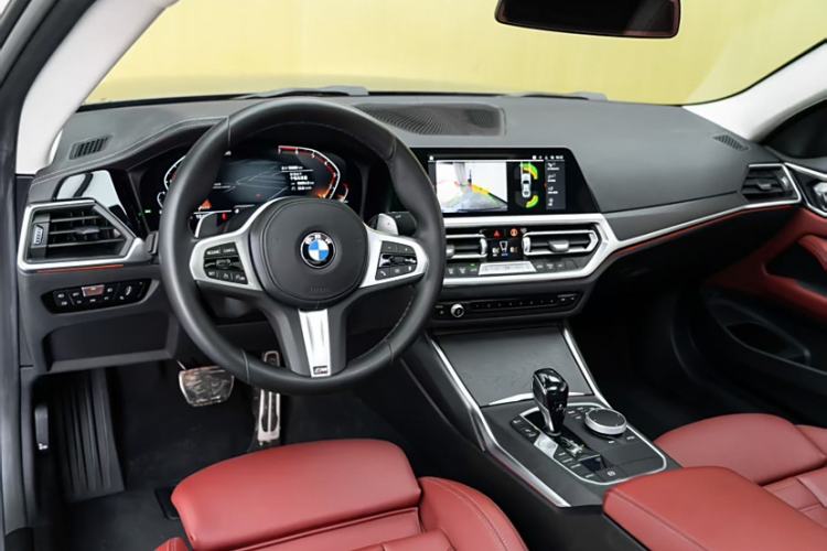 Used BMW 4 Series 2021 425i M Sport Package Interior 6