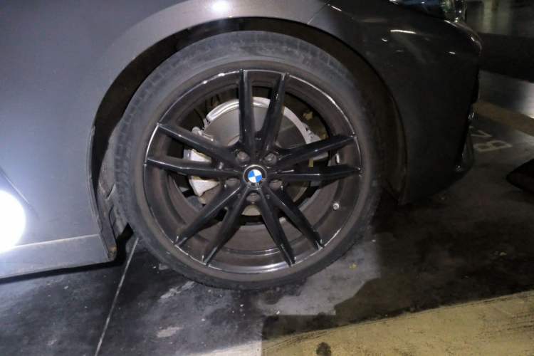 Used BMW 4 Series 2021 425i M Sport Night Edition Right Front Wheel Hub