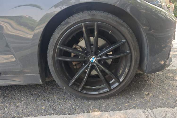 Used BMW 4 Series 2021 425i M Sport Night Edition Right Front Wheel Hub