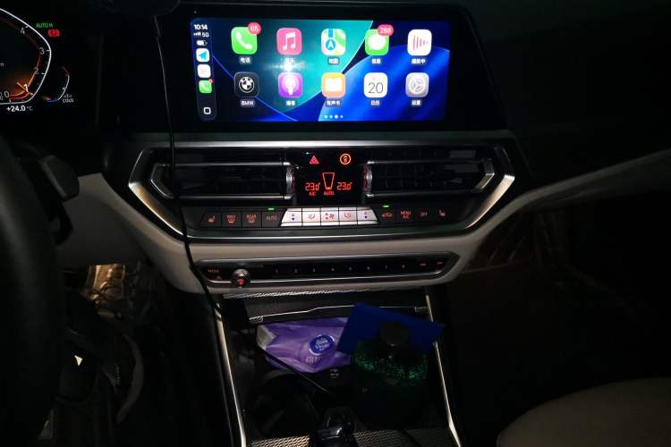 Used BMW 4 Series 2021 425i Convertible M Sport Night Edition Audio And AC Panel